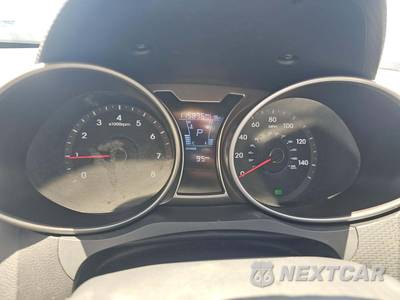 2016 Hyundai Veloster - zdjęcie 6 z 29 - miniatura