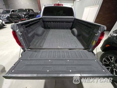 2021 Toyota Tundra SR5 Crew Cab Short Bed - zdjęcie 14 z 21 - miniatura