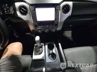 2021 Toyota Tundra SR5 Crew Cab Short Bed - zdjęcie 10 z 21 - miniatura