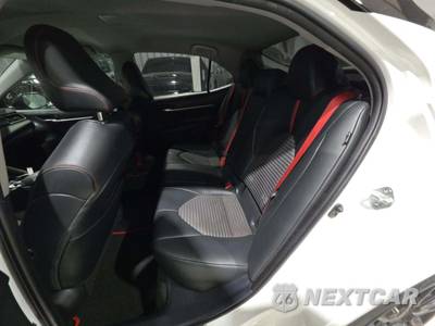 2022 Toyota Camry TRD - zdjęcie 13 z 23 - miniatura