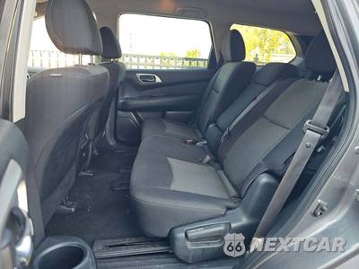 2020 Nissan Pathfinder S - zdjęcie 13 z 24 - miniatura