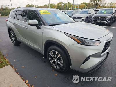 2022 Toyota Highlander XLE - zdjęcie 4 z 21 - miniatura