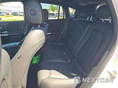 2021 Mercedes-Benz GLA 250 4MATIC - zdjęcie 13 z 20 - miniatura