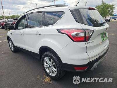 2018 Ford Escape SE - zdjęcie 2 z 22 - miniatura