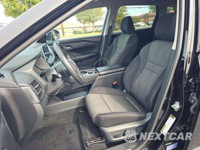 2025 Nissan Rogue SV - zdjęcie 6 z 20 - miniatura