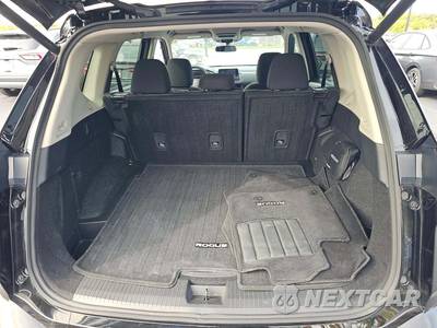 2025 Nissan Rogue SV - zdjęcie 14 z 20 - miniatura