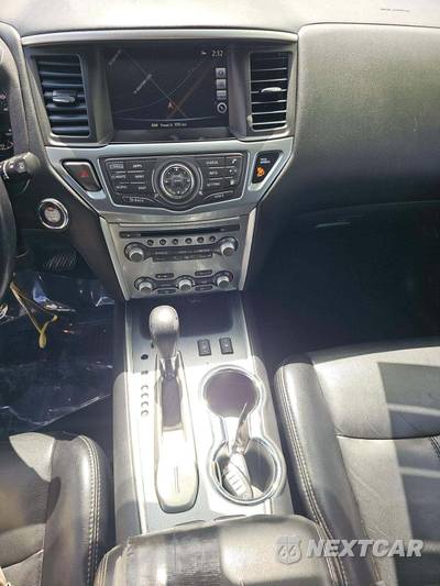 2019 Nissan Pathfinder SL - zdjęcie 10 z 28 - miniatura