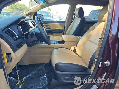 2017 Kia Sedona LX 120.5" WB - zdjęcie 6 z 21 - miniatura