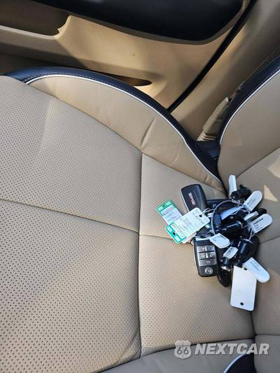 2017 Kia Sedona LX 120.5" WB - zdjęcie 8 z 21 - miniatura