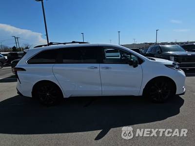 2022 Toyota Sienna XSE 7-Passenger 120.5" WB - zdjęcie 5 z 23 - miniatura
