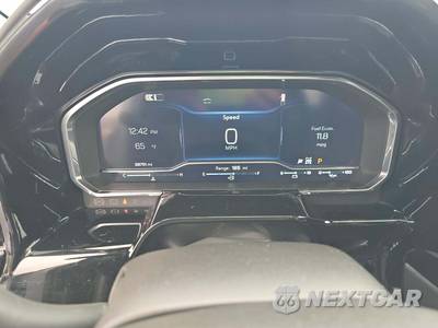 2024 Chevrolet Silverado 1500 ZR2 Crew Cab Short Bed 3LT - zdjęcie 9 z 20 - miniatura