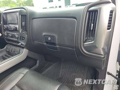 2018 Chevrolet Silverado 1500 LTZ Z71 Crew Cab Short Bed 2LZ - zdjęcie 19 z 21 - miniatura
