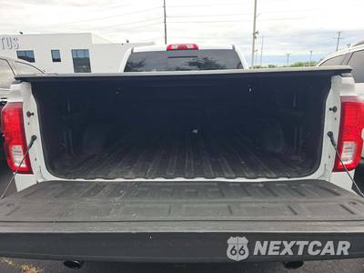 2018 Chevrolet Silverado 1500 LTZ Z71 Crew Cab Short Bed 2LZ - zdjęcie 14 z 21 - miniatura