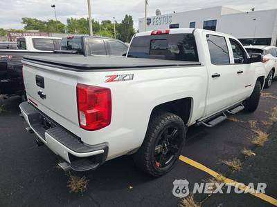 2018 Chevrolet Silverado 1500 LTZ Z71 Crew Cab Short Bed 2LZ - zdjęcie 3 z 21 - miniatura