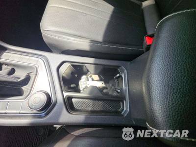 2022 Volkswagen Tiguan SE R-Line Black - zdjęcie 5 z 19 - miniatura