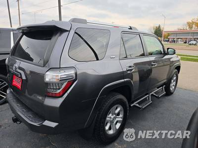 2021 Toyota 4Runner SR5 - zdjęcie 4 z 29 - miniatura