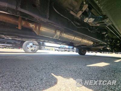 2026 Ford Super Duty F-450 Platinum Crew Cab Long Bed DRW - zdjęcie 17 z 21 - miniatura