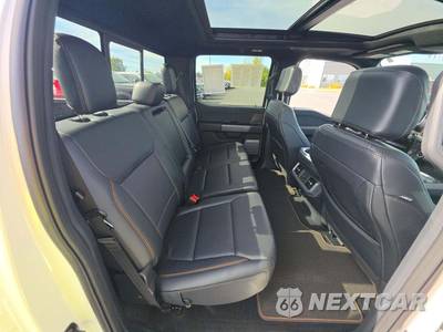 2026 Ford F-150 LARIAT Crew Cab Short Bed - zdjęcie 16 z 22 - miniatura