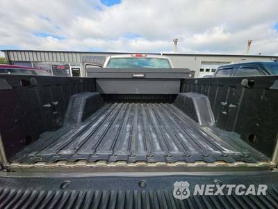 2002 Chevrolet Silverado 2500HD LS Extended Cab Medium Bed 1SB w/Rear Doors - zdjęcie 14 z 32 - miniatura