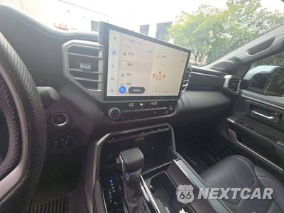 2023 Toyota Tundra Platinum Crew Cab Short Bed - zdjęcie 10 z 24 - miniatura