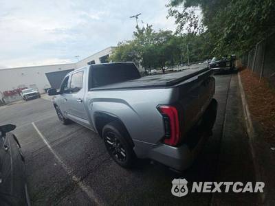 2023 Toyota Tundra Platinum Crew Cab Short Bed - zdjęcie 2 z 24 - miniatura