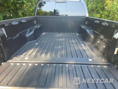 2021 Toyota Tacoma SR5 Crew Cab Medium Bed - zdjęcie 14 z 25 - miniatura
