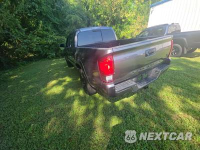 2021 Toyota Tacoma SR5 Crew Cab Medium Bed - zdjęcie 2 z 25 - miniatura