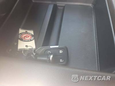 2021 Chevrolet Silverado 1500 RST Crew Cab Short Bed 1SP - zdjęcie 8 z 27 - miniatura