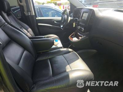 2017 Mercedes-Benz Metris Passenger Van 126.0" WB - zdjęcie 19 z 31 - miniatura