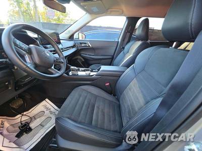2025 Mitsubishi Outlander SE - zdjęcie 6 z 25 - miniatura