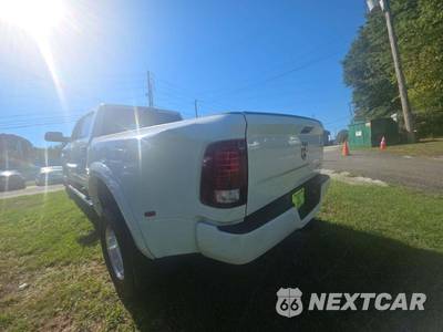 2018 Ram 3500 Laramie Crew Cab Long Bed DRW - zdjęcie 2 z 27 - miniatura