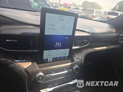 2020 Ford Explorer Platinum - zdjęcie 10 z 25 - miniatura