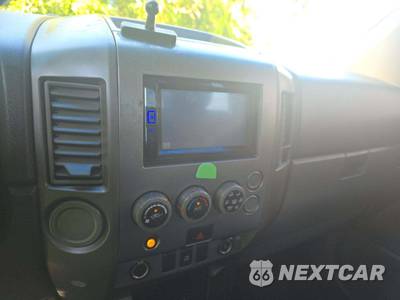 2005 Nissan TITAN XE Crew Cab Short Bed - zdjęcie 10 z 41 - miniatura