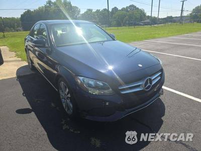 2015 Mercedes-Benz C 300 Sedan - zdjęcie 4 z 31 - miniatura