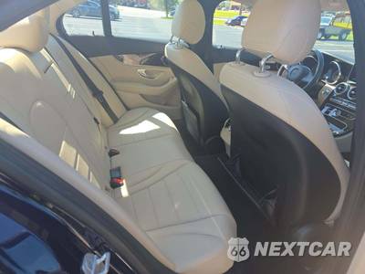 2015 Mercedes-Benz C 300 Sedan - zdjęcie 16 z 31 - miniatura