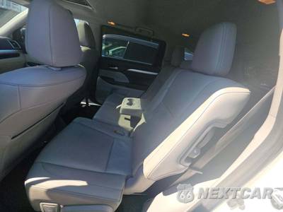 2016 Toyota Highlander XLE - zdjęcie 13 z 31 - miniatura