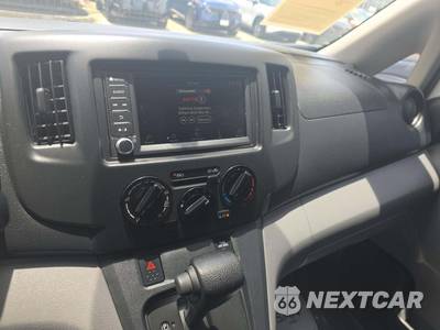 2020 Nissan NV200 Compact Cargo S 115.2" WB - zdjęcie 10 z 22 - miniatura