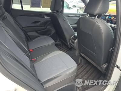 2025 Volkswagen Tiguan SE R-Line Black - zdjęcie 16 z 24 - miniatura
