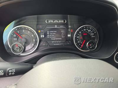 2019 Ram 1500 Laramie Crew Cab Short Bed - zdjęcie 9 z 22 - miniatura