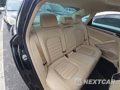 2016 Volkswagen Passat 1.8T SEL - zdjęcie 16 z 20 - miniatura