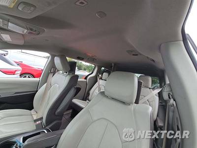 2018 Chrysler Pacifica Touring L Plus 121.6" WB - zdjęcie 11 z 21 - miniatura