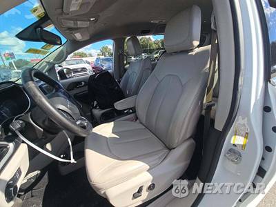 2021 Chrysler Voyager LXi 121.6" WB - zdjęcie 3 z 18 - miniatura