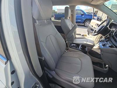 2021 Chrysler Voyager LXi 121.6" WB - zdjęcie 15 z 18 - miniatura