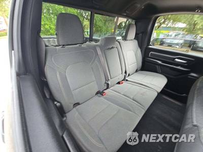 2021 Ram 1500 Big Horn Crew Cab Short Bed - zdjęcie 16 z 23 - miniatura