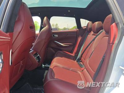 2021 Aston Martin DBX - zdjęcie 10 z 17 - miniatura