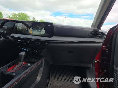 2025 Nissan Kicks SR - zdjęcie 19 z 20 - miniatura