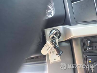 2024 Ford Super Duty F-350 XLT Crew Cab Medium Bed - zdjęcie 8 z 22 - miniatura