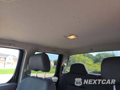 2003 Nissan Frontier SVE Crew Cab Short Bed - zdjęcie 8 z 20 - miniatura