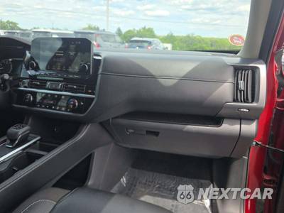 2023 Nissan Pathfinder SL - zdjęcie 17 z 18 - miniatura