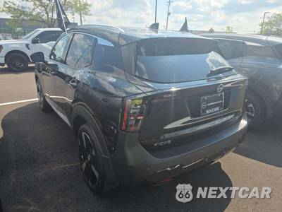 2025 Nissan Kicks SR - zdjęcie 2 z 21 - miniatura